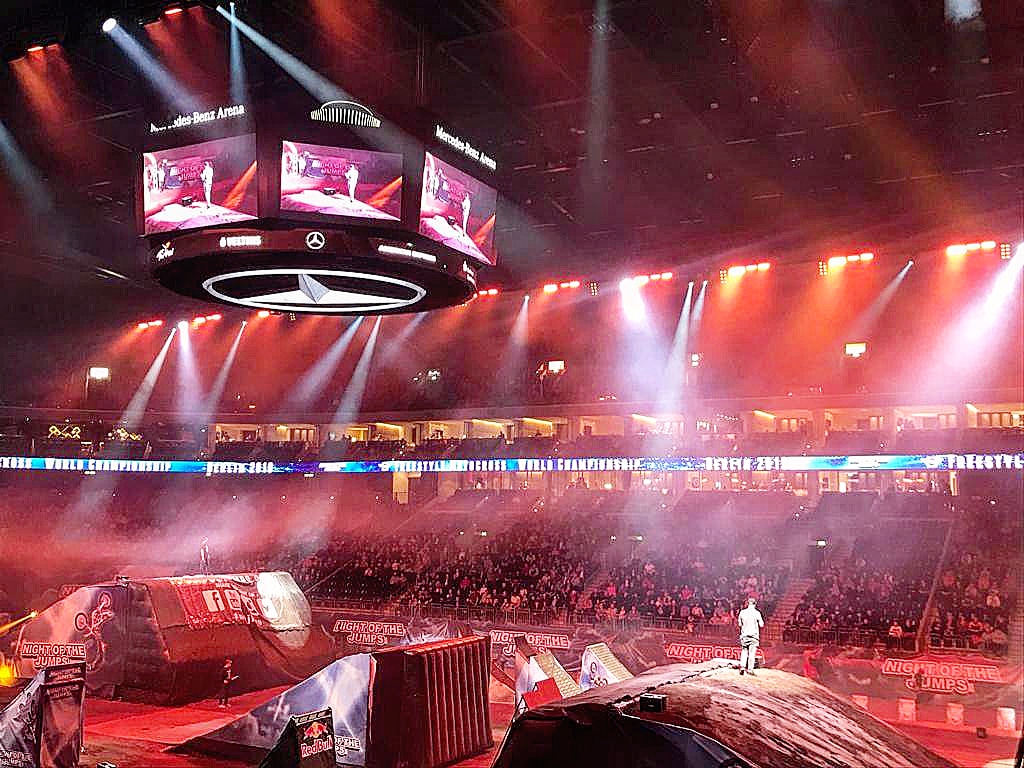 22 23 Februar 2019 Night Of The Jumps Moderation Mercedes Benz Arena Berlin Andi Brewi